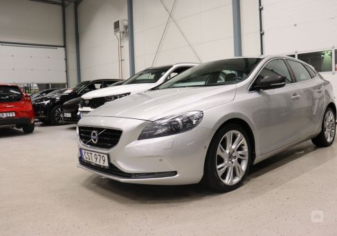 Volvo V40, 2013