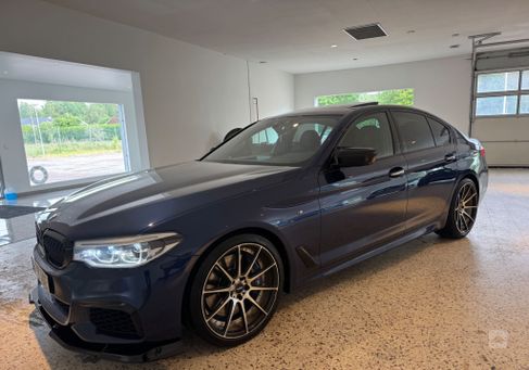 BMW M550, 2017