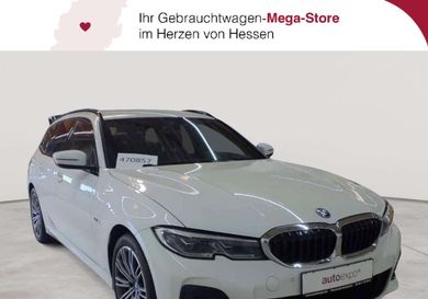 BMW 330, 2022