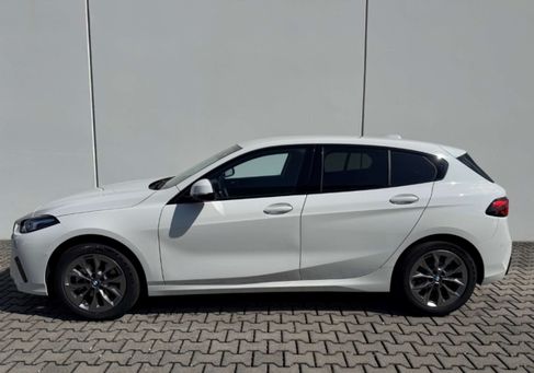 BMW 120, 2025