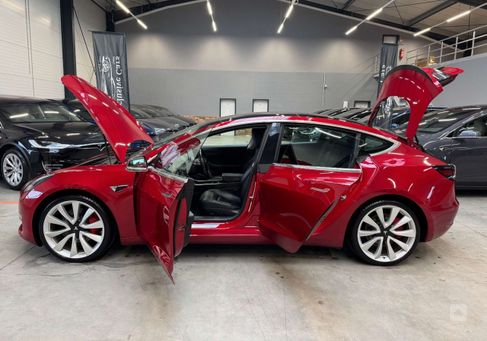 Tesla Model 3, 2019