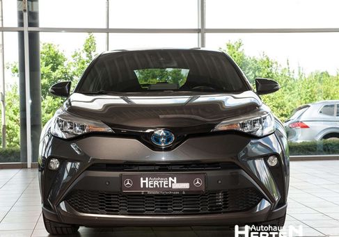 Toyota C-HR, 2023 2
