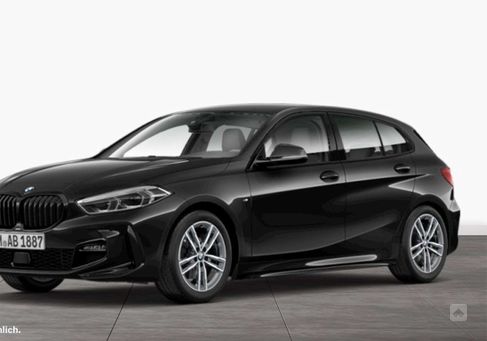 BMW 118, 2021