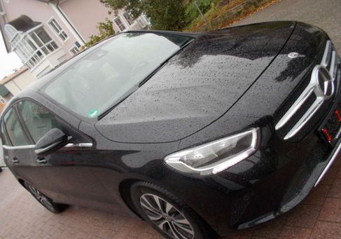 Mercedes-Benz B 180, 2021