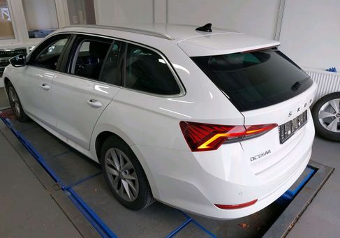 Skoda Octavia, 2024 3