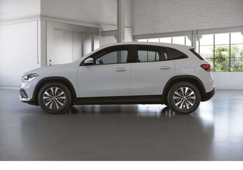 Mercedes-Benz GLA 200, 2020 2