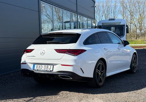 Mercedes-Benz CLA 250 Shooting Brake, 2022