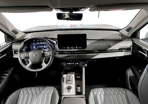 Mitsubishi, 2025