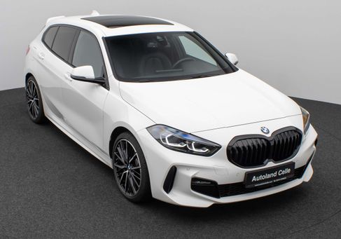BMW 120, 2022