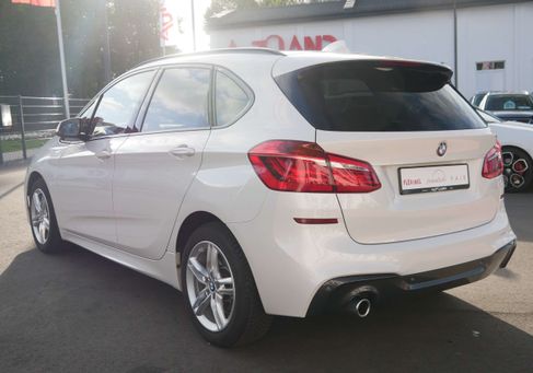 BMW 218, 2019 3