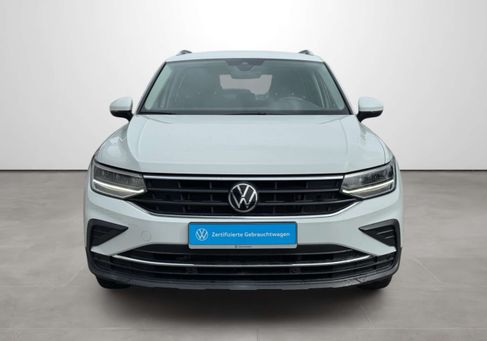 Volkswagen Tiguan, 2022 3