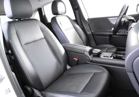 Mercedes-Benz B 180, 2020