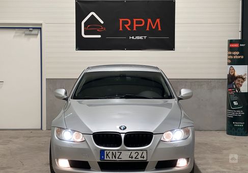 BMW 320, 2010