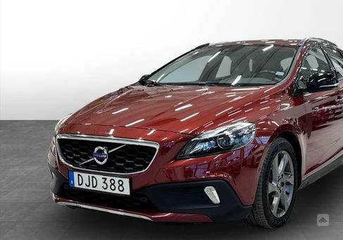 Volvo V40 Cross Country, 2015