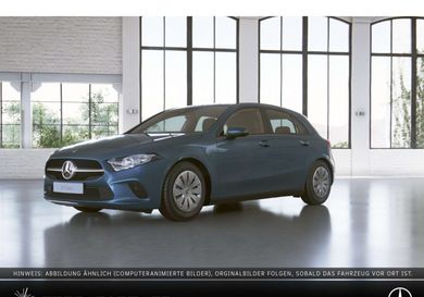 Mercedes-Benz A 180, 2022