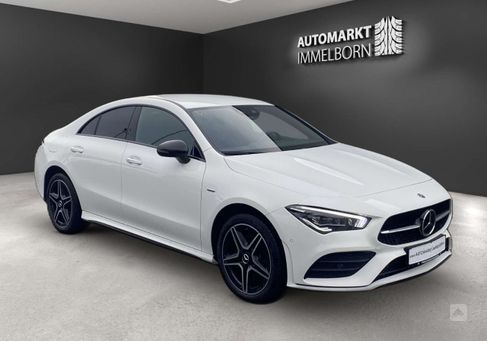 Mercedes-Benz CLA 250, 2022