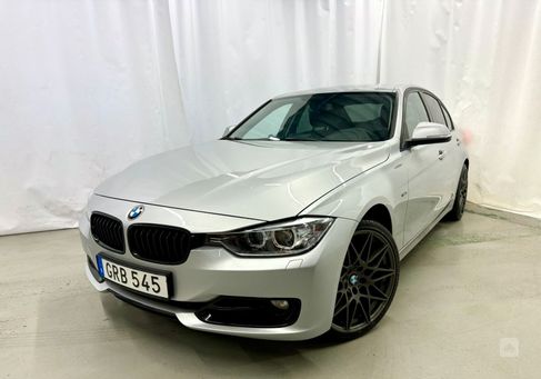 BMW 318, 2015