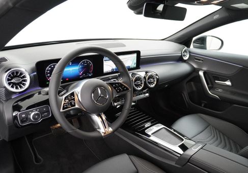 Mercedes-Benz CLA 180 Shooting Brake, 2025