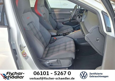 Volkswagen Golf, 2024 3