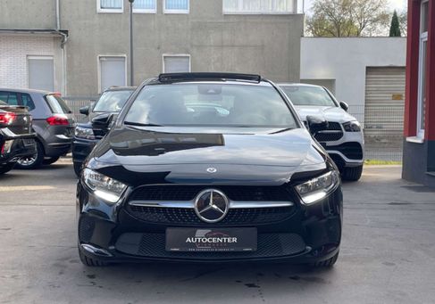 Mercedes-Benz A 200, 2022