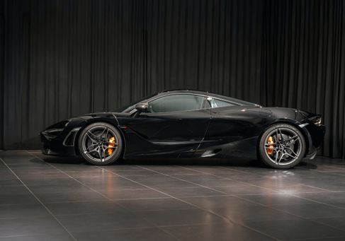 McLaren 720S, 2022