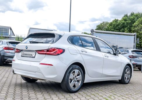 BMW 118, 2023