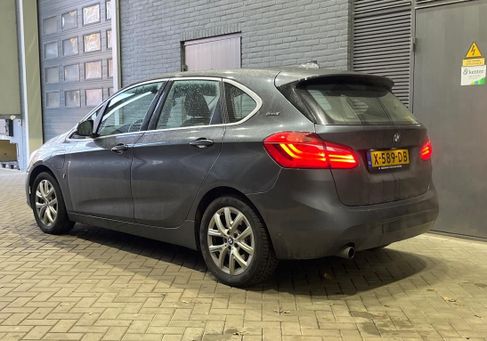 BMW 225 Active Tourer, 2018