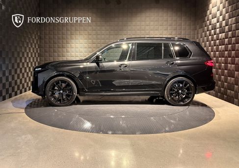 BMW X7, 2025