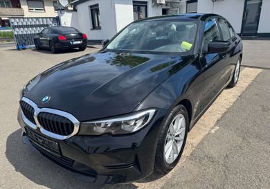BMW 330, 2022