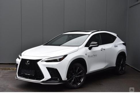 Lexus NX, 2022