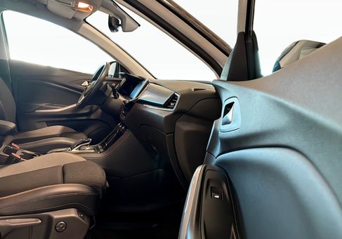 Opel Grandland X, 2022 3