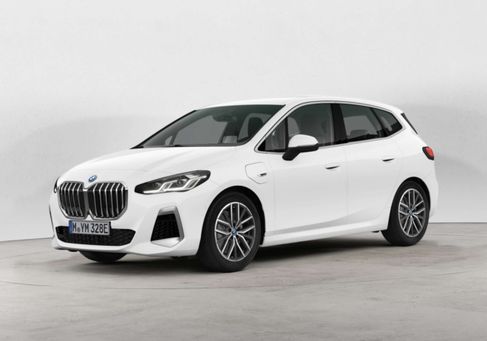 BMW 225, 2022