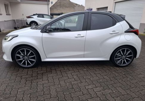 Toyota Yaris, 2025