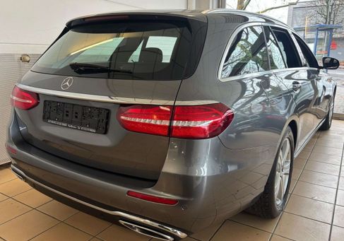 Mercedes-Benz E 220, 2018
