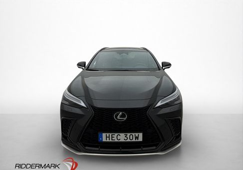 Lexus NX, 2025
