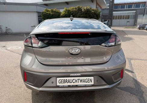 Hyundai IONIQ, 2020 3