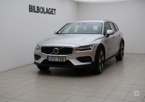 Volvo V60 Cross Country, 2021