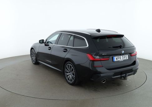 BMW 330, 2020 3