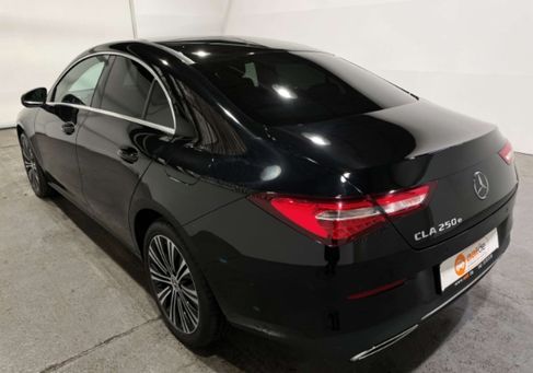 Mercedes-Benz CLA 250, 2022