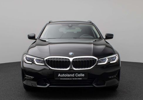 BMW 320, 2022
