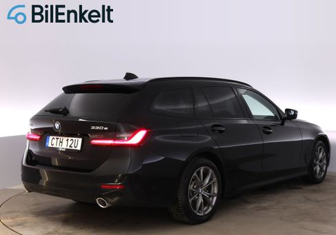 BMW 330, 2021