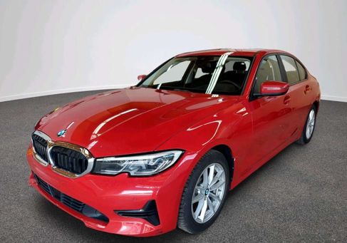 BMW 330, 2021