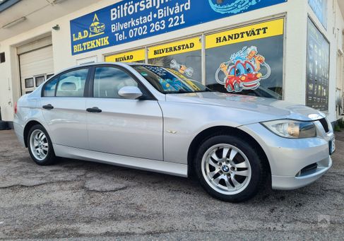 BMW 318, 2006