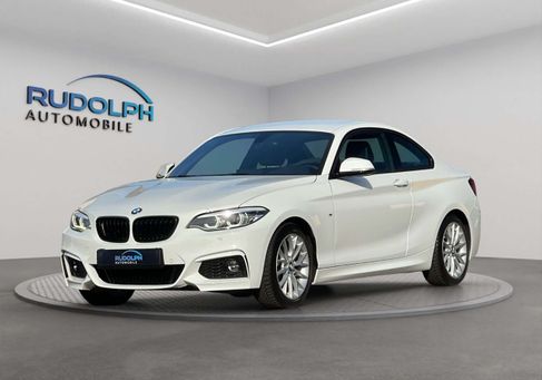 BMW 230, 2021