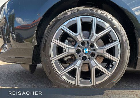 BMW 220, 2025 3