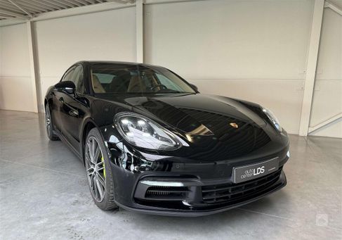 Porsche Panamera, 2019