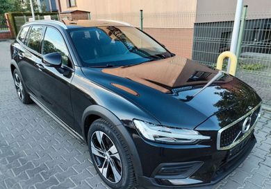 Volvo V60 Cross Country, 2019