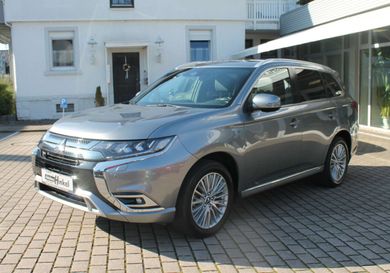 Mitsubishi Outlander, 2021