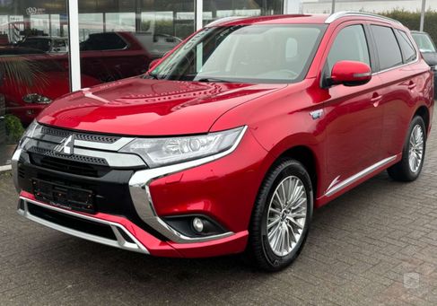 Mitsubishi Outlander, 2020