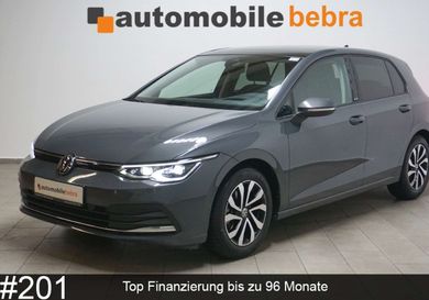 Volkswagen Golf, 2022